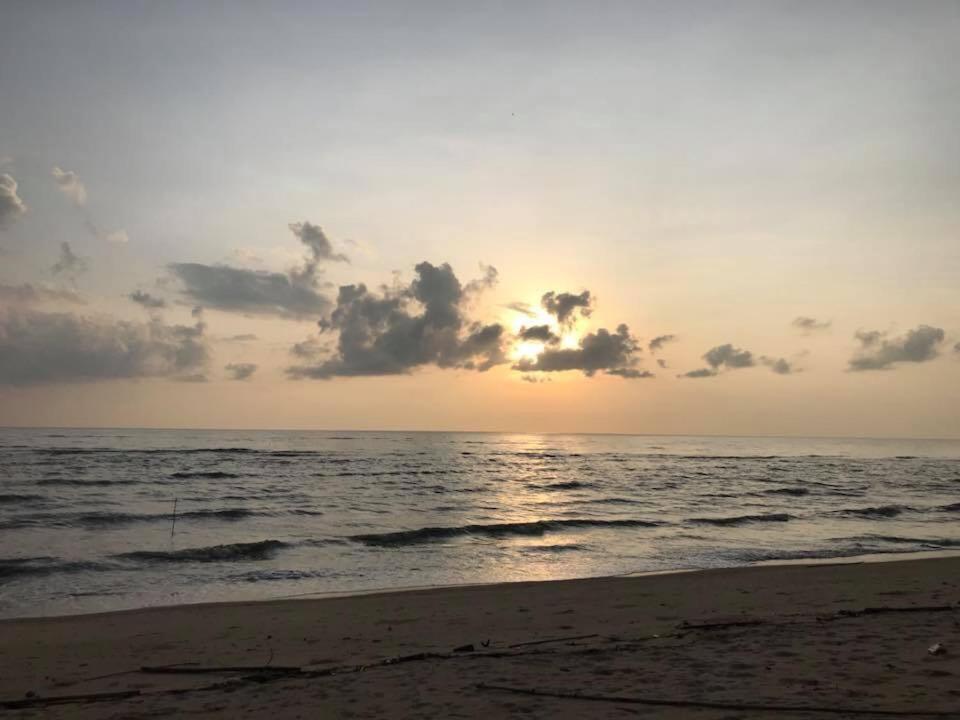 Had Lamae Resort Ban Pak Nam Lamae Eksteriør bilde